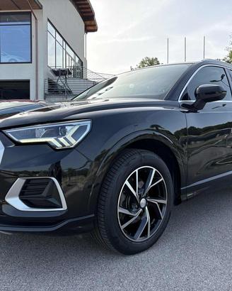 AUDI Q3 35 TDI S tronic Advanced POCHI KM