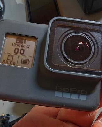 Gopro Hero 6 + 3 batterie risoluzione 4K