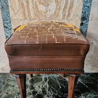 POGGIAPIEDI ANTICO IN LEGNO DA RIFODERARE