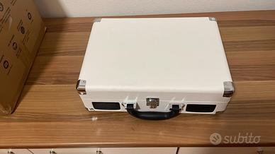 Giradischi a valigetta