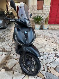 beverly 300 s