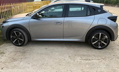 Nuiva lancia ypsilon