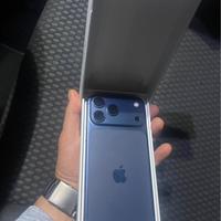 Iphone 17 Pro Max nuovo blue
