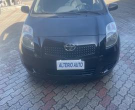 Toyota Yaris 1.0 5 porte Sol