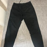 pantaloni neri zara