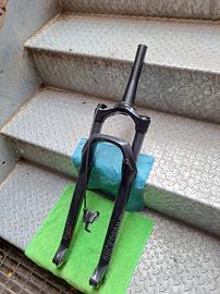 Forcella 29 Rockshox Judy - Perno passante BOOST