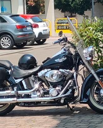 Harley davidson softail deluxe