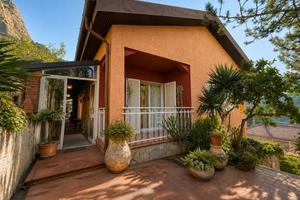 Villa di 165 m² con 5 locali e box auto doppio a V