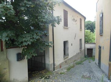 Immobile in asta di 138 m² con 3 locali a Fontanel