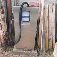 Distributore di benzina anni '70 - '80