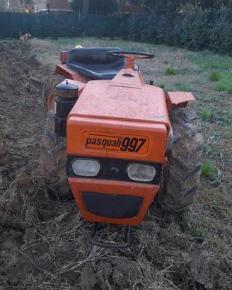 Trattore pasquali 997