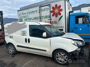 Fiat doblo frigo incidentato