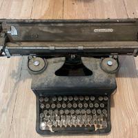 Macchina da scrivere Olivetti d’epoca originale