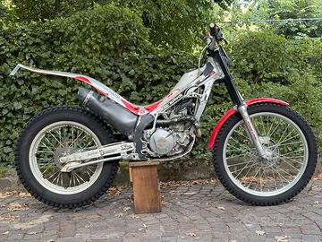 Montesa  HM  Future 300  R corsa lunga trial