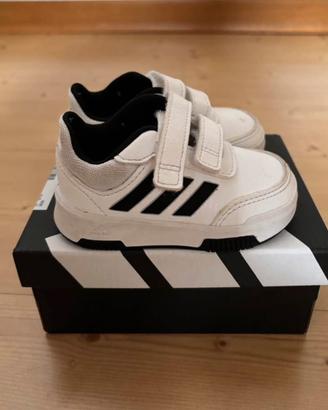 Sneakers Adidas bimbo numero 19