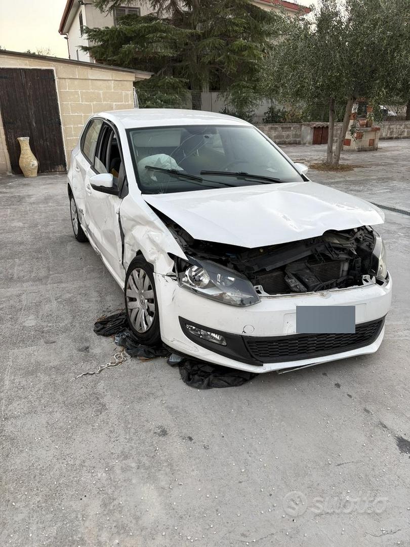Volkswagen Polo 2014 photo 2