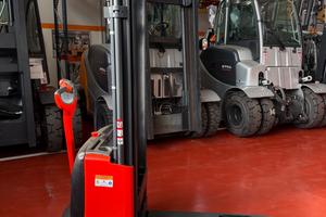 Muletti carrelli elevatori