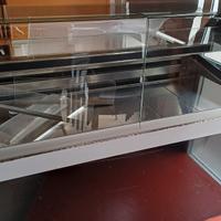 vetrina frigo da salumeria latte