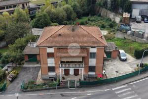 PORZIONE DI BIFAMILIARE A VILLONGO