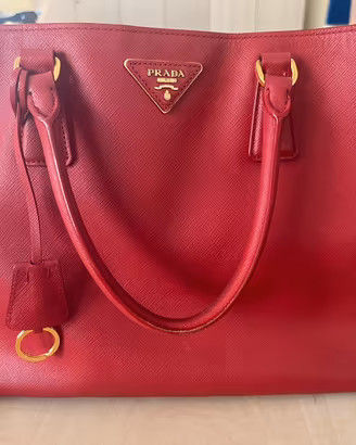 Borsa Prada rossa modello galleria originale