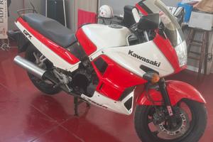 Kawasaki GPZ 750 R
