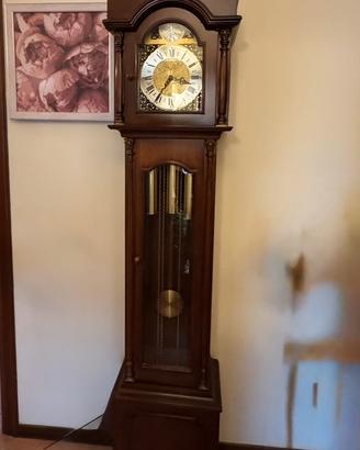 Orologio a pendolo da terra stile inglese