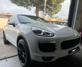 Porsche Cayenne 3.0 Diesel 236CV - 2017