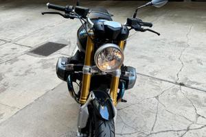 BMW R NINE T
