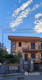Villetta a schiera 280mq a Linguaglossa