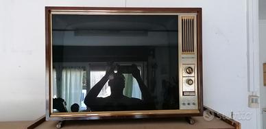Televisore a valvole 