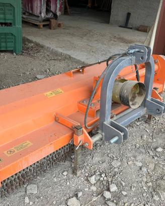 Trincia Deleks T-200 - Usato