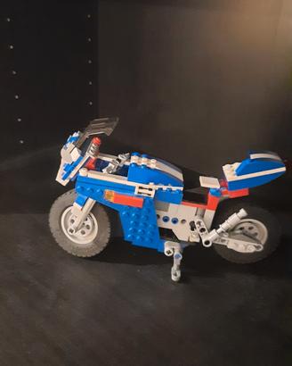 Moto Lego Blu Design