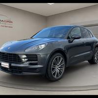PORSCHE Macan 2.0