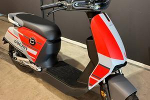 Vmoto CU X ducati