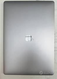 Apple MacBook Pro 15” Retina 2017 – i7 16Gb Ram