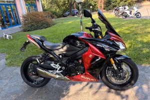 Suzuki GSX S 1000 CON BORSE