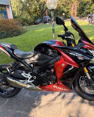 Suzuki GSX S 1000 CON BORSE