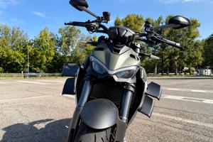 Ducati Streetfighter V2 - 2024 - Storm Green