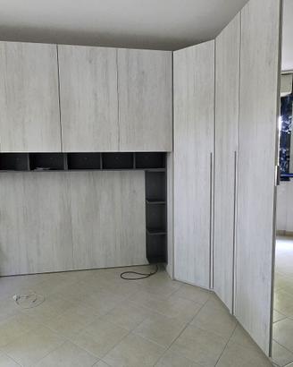 Armadio ad angolo