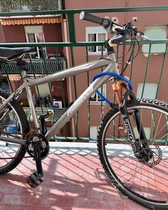 Bici decathlon (Genova)