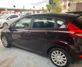 Ford Fiesta 1.4 5 porte Bz.- GPL Titanium