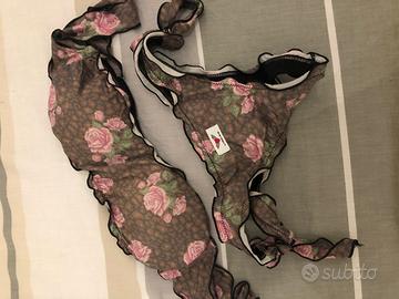 Costume bikini lovers