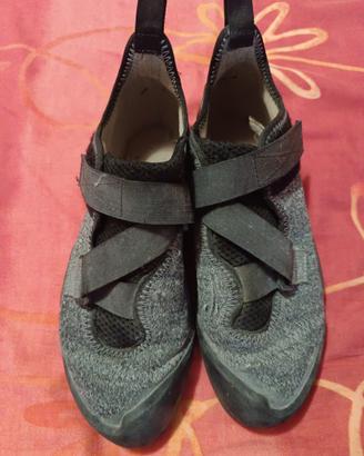 Scarpe arrampicata n. 42