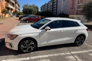 AUDI A3 SPB 30 g-tron S tronic Business Advanced