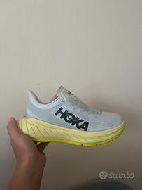 HOKA  one one carbon X