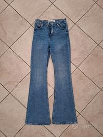 Jeans scuri Bershka da donna