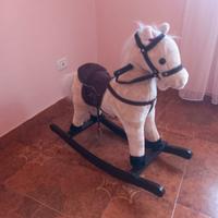 Cavallo a dondolo
