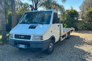Carroattrezzi iveco 35/10