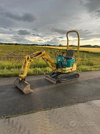 escavatore Yanmar SV08