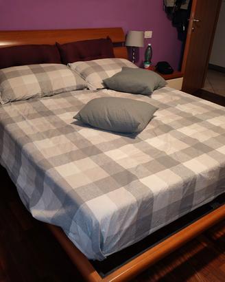 letto matrimoniale con doghe 